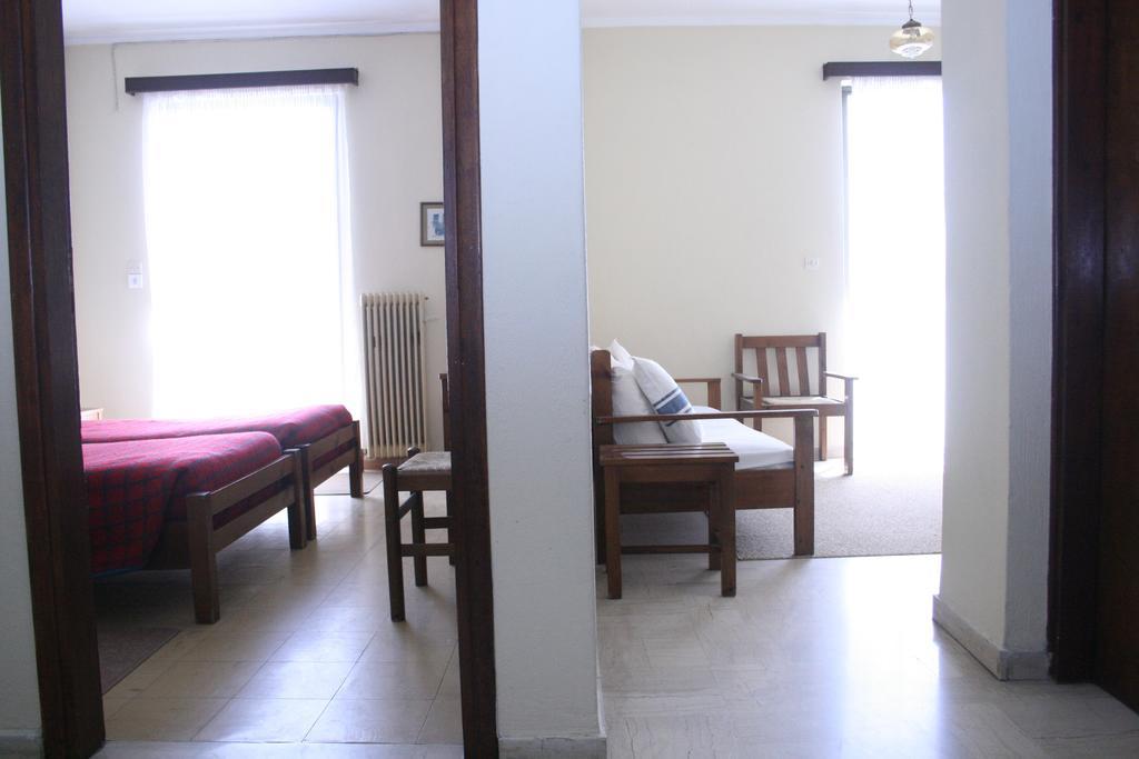 Aparthotel Iliahtides Αμάρυνθος Δωμάτιο φωτογραφία