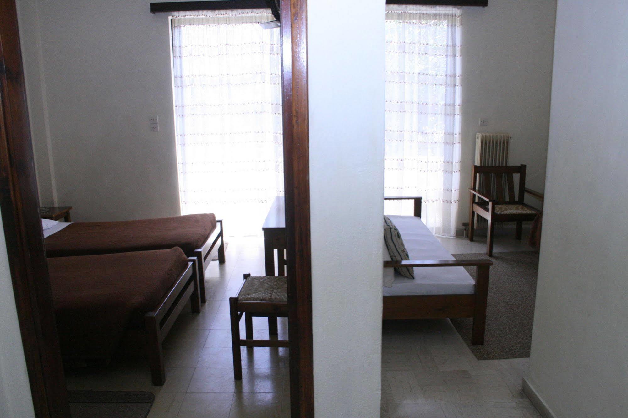 Aparthotel Iliahtides Αμάρυνθος Εξωτερικό φωτογραφία